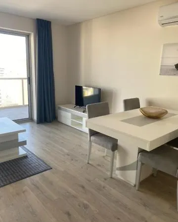 Elite Residense A 150 Mts Da Rocha شقة *