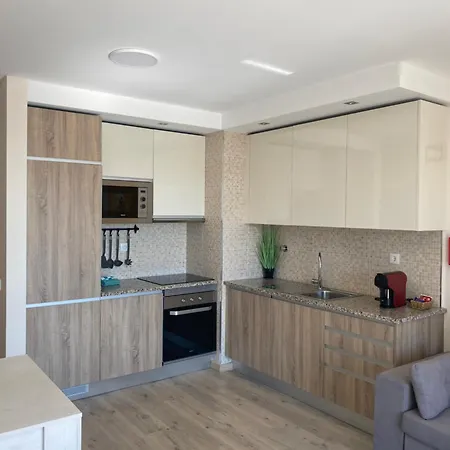 Elite Residense A 150 Mts Da Rocha بورتيماو