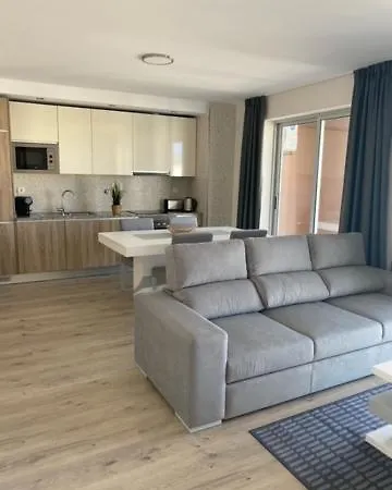 Elite Residense A 150 Mts Da Rocha Apartment Portimao