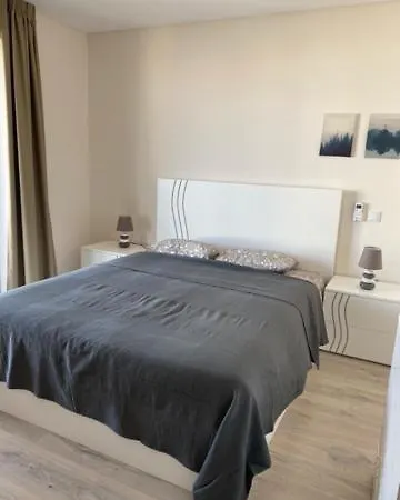 Elite Residense A 150 Mts Da Rocha * Portimão