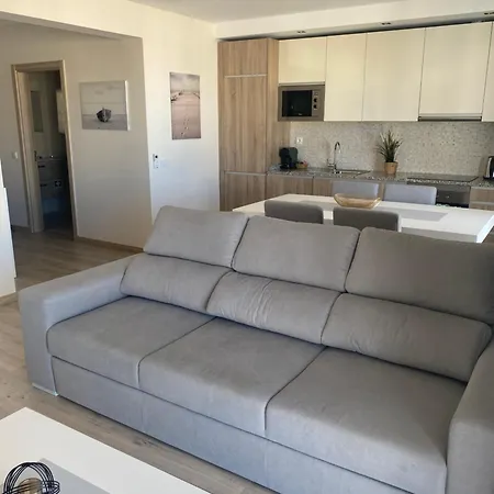 Apartamento Elite Residense A 150 Mts Da Rocha