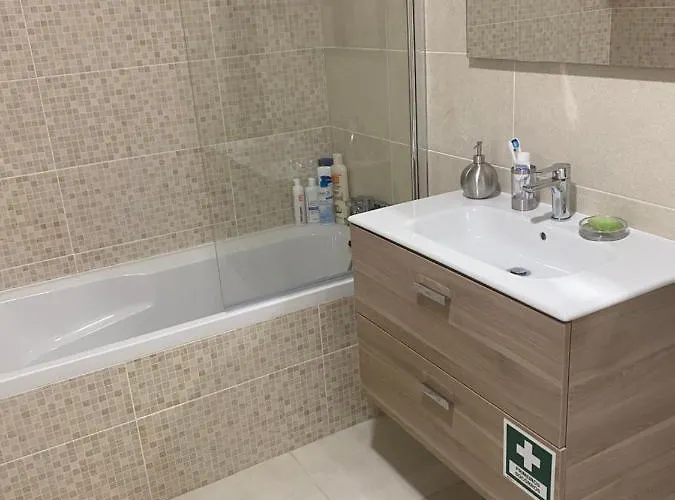 Elite Residense A 150 Mts Da Rocha Lägenhet Portimão