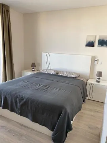 Elite Residense A 150 Mts Da Rocha * Portimão